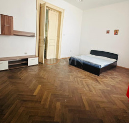 Casa, 4 camere, 200 mp Bucuresti/Dacia