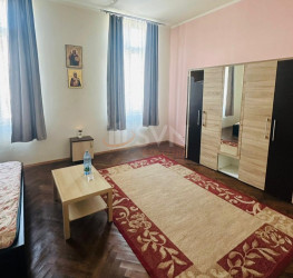 Casa, 4 camere, 200 mp Bucuresti/Dacia