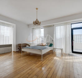 Casa, 4 camere, 202 mp Bucuresti/Baneasa