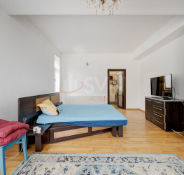 Casa, 4 camere, 202 mp Bucuresti/Baneasa
