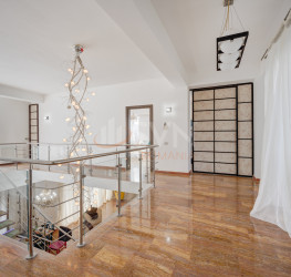 Casa, 4 camere, 202 mp Bucuresti/Baneasa