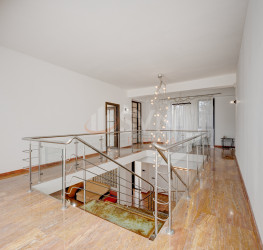 Casa, 4 camere, 202 mp Bucuresti/Baneasa