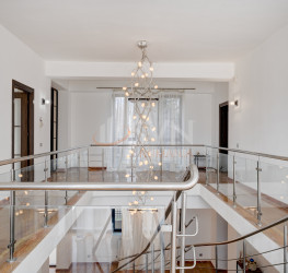 Casa, 4 camere, 202 mp Bucuresti/Baneasa