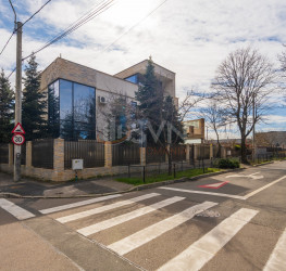 Casa, 4 camere, 202 mp Bucuresti/Baneasa