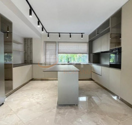 Casa, 4 camere, 212 mp Ilfov/Voluntari