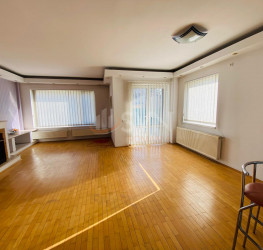 Casa, 4 camere, 217.6 mp Bucuresti/Bucurestii Noi