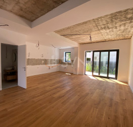 Casa, 4 camere, 220 mp Bucuresti/Baneasa