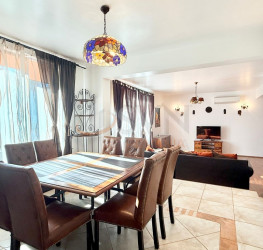 Casa, 4 camere, 243.77 mp Bucuresti/Iancu Nicolae
