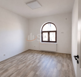 Casa, 4 camere, 75 mp Bucuresti/Stefan Cel Mare