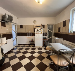 Casa, 4 camere, 80 mp Dambovita/Micro 2