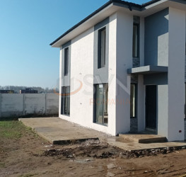 Casa, 4 camere, 92.3 mp Constanta/Centru