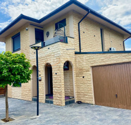 Casa, 4 rooms, 100 mp Ilfov/Balotesti