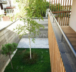 Casa, 4 rooms, 100 mp Bucuresti/Dorobanti