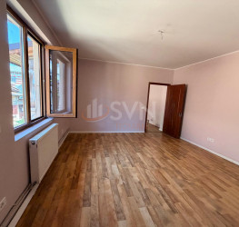 Casa, 4 rooms, 100 mp Bucuresti/Cotroceni