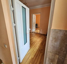 Casa, 4 rooms, 102 mp Bucuresti/Lacul Tei