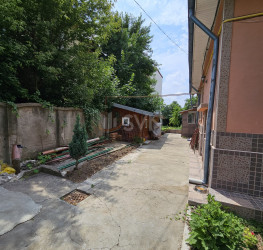 Casa, 4 rooms, 102 mp Bucuresti/Lacul Tei