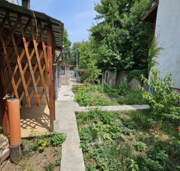 Casa, 4 rooms, 102 mp Bucuresti/Lacul Tei