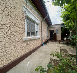 Casa, 4 rooms, 102 mp Bucuresti/Bucurestii Noi