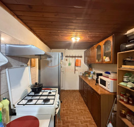 Casa, 4 rooms, 105 mp Bucuresti/Bucurestii Noi