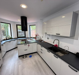 Casa, 4 rooms, 107 mp Ilfov/Bragadiru