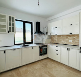 Casa, 4 rooms, 110 mp Ilfov/Corbeanca