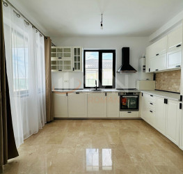 Casa, 4 rooms, 110 mp Ilfov/Corbeanca