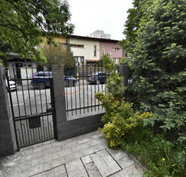 Casa, 4 rooms, 111 mp Bucuresti/Vatra Luminoasa