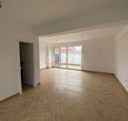 Casa, 4 rooms, 114 mp Bucuresti/Chitila