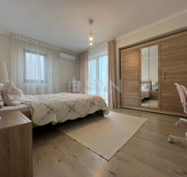 Casa, 4 rooms, 118 mp Dambovita/Centru