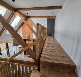 Casa, 4 rooms, 123 mp Bucuresti/Bucurestii Noi