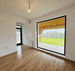 Casa, 4 rooms, 124 mp Dambovita/Centru