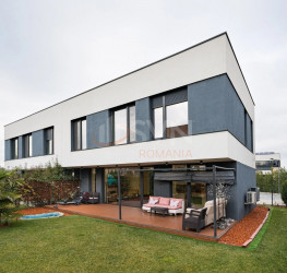 Casa, 4 rooms, 125 mp Ilfov/Tunari