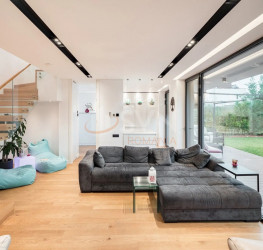 Casa, 4 rooms, 125 mp Ilfov/Tunari