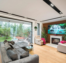 Casa, 4 rooms, 125 mp Ilfov/Tunari