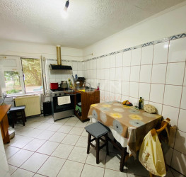 Casa, 4 rooms, 126 mp Bucuresti/Bucurestii Noi