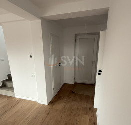 Casa, 4 rooms, 128 mp Brasov/Centru