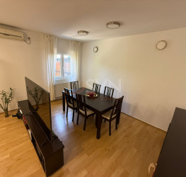 Casa, 4 rooms, 130 mp Bucuresti/Pipera