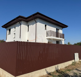 Casa, 4 rooms, 130 mp Dambovita/Centru