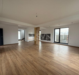 Casa, 4 rooms, 130 mp Ilfov/Tunari