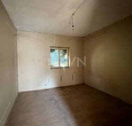 Casa, 4 rooms, 139.25 mp Bucuresti/Primaverii