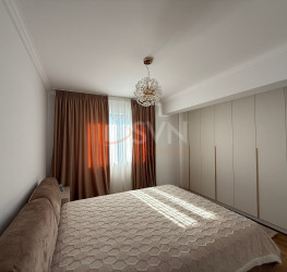 Casa, 4 rooms, 140 mp Bucuresti/Bucurestii Noi