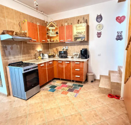 Casa, 4 rooms, 140 mp Bucuresti/Turda