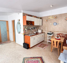 Casa, 4 rooms, 140 mp Bucuresti/Turda