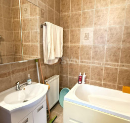 Casa, 4 rooms, 140 mp Bucuresti/Turda