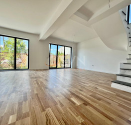 Casa, 4 rooms, 140 mp Bucuresti/Straulesti