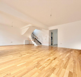 Casa, 4 rooms, 140 mp Bucuresti/Straulesti