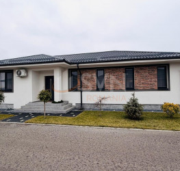 Casa, 4 rooms, 141 mp Ilfov/Balotesti