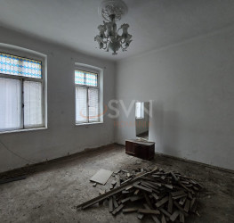 Casa, 4 rooms, 145 mp Bucuresti/Piata Victoriei