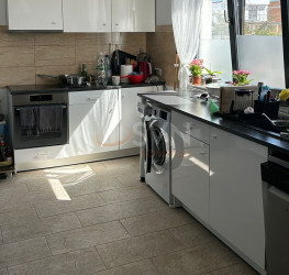 Casa, 4 rooms, 146 mp Ilfov/Tunari