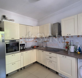 Casa, 4 rooms, 150 mp Bucuresti/Mosilor